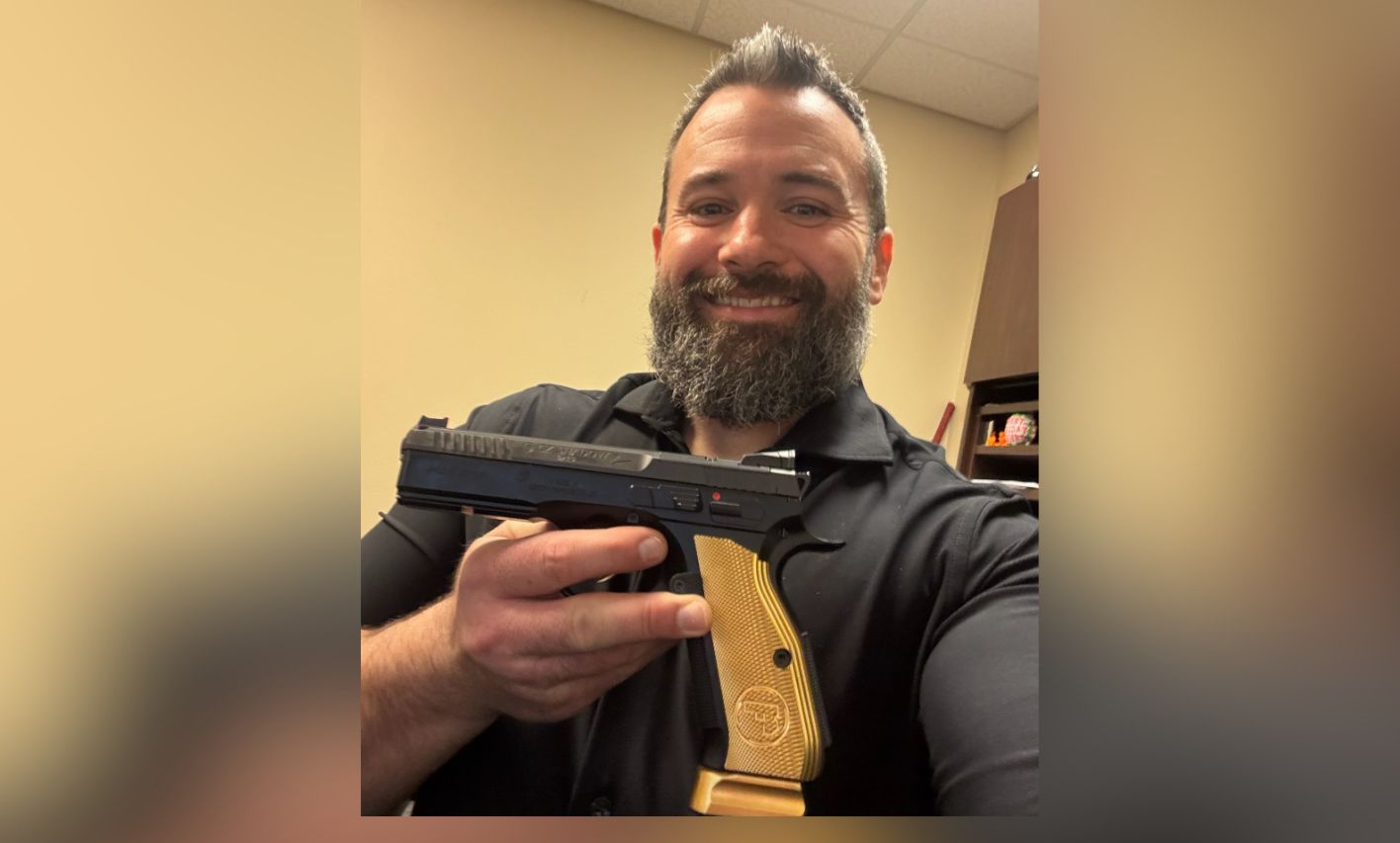 CZ Shadow 2 Gold Digger